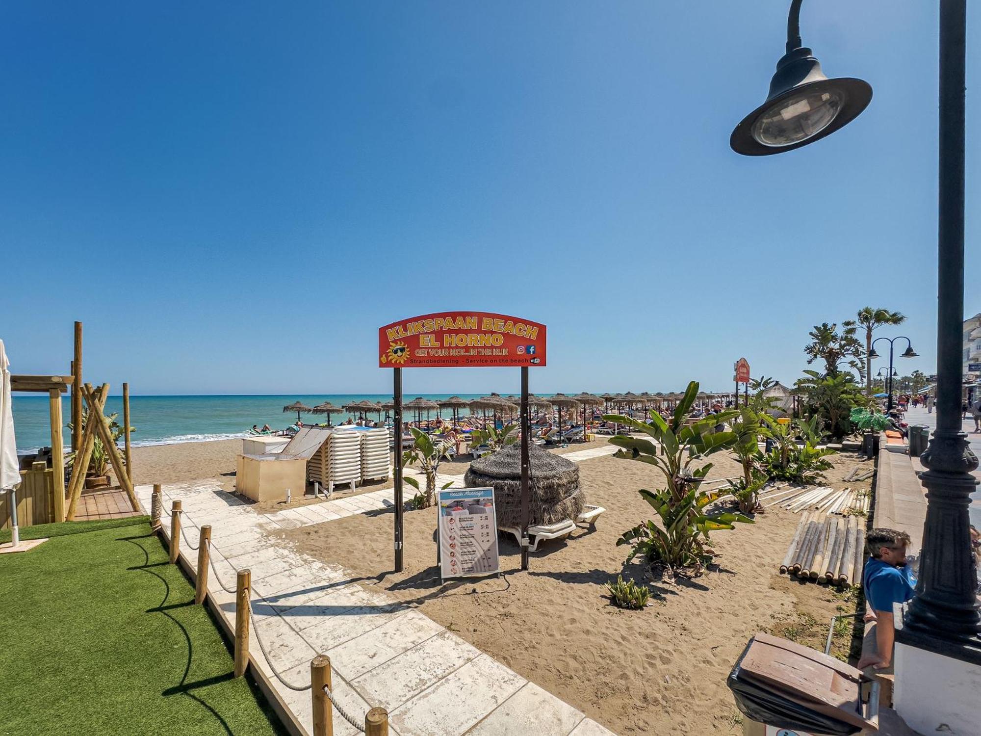 Sunset Malaga - Carihuela Beach & Sun Торремолинос Экстерьер фото